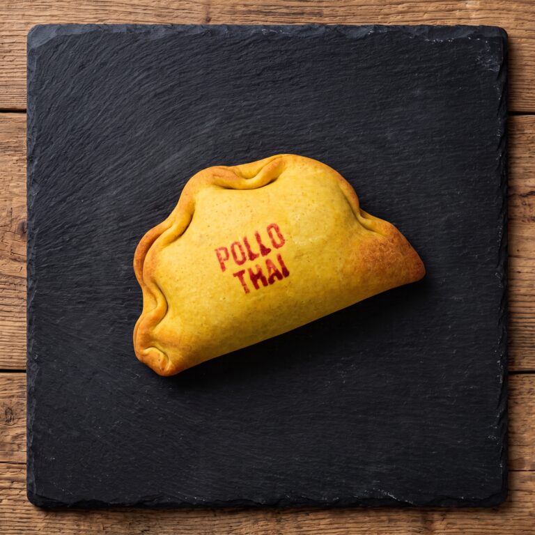 Empanadilla de pollo Thai